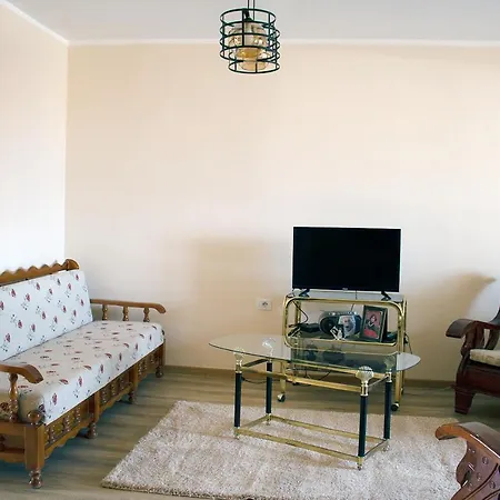 Cozy 2 Bedroom With Balcony Albania * Pogradec